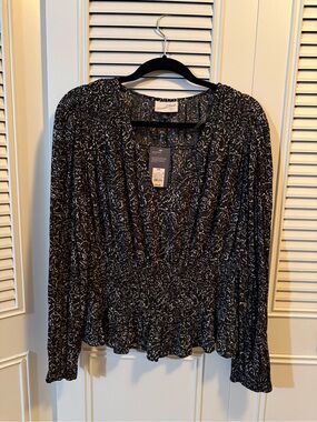 Universal Thread Black and White Floral Smocked-Waist Blouse